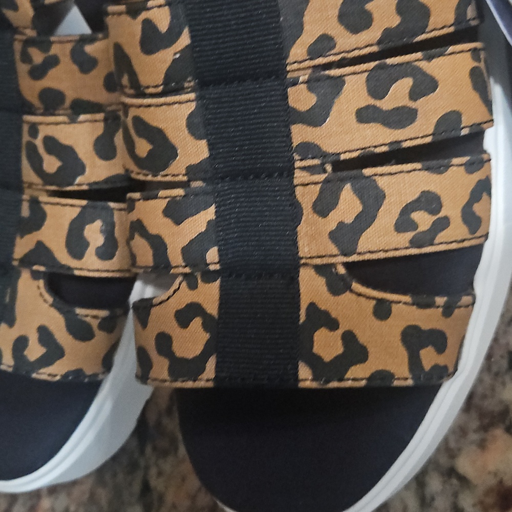 Toms Leopard Print Platform Sandals 6.5 - Picture 6 of 8